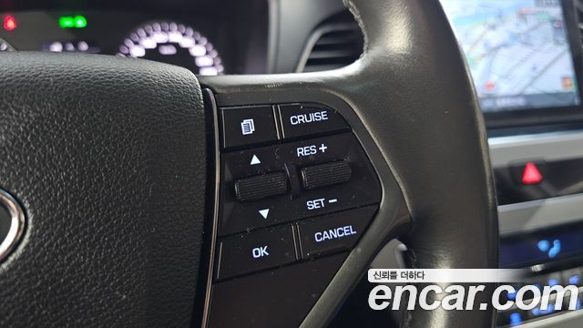 Hyundai Sonata 2015 — photo 19
