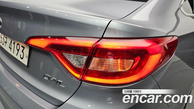 Hyundai Sonata 2015 — photo 9