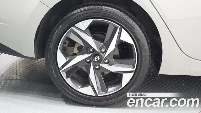 Hyundai AVANTE 2021 — photo 5