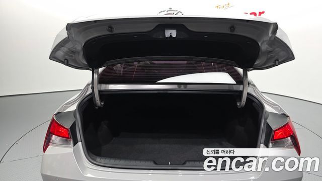 Hyundai AVANTE 2021 — photo 20