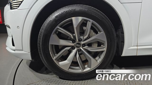 Audi e-tron 2021 — photo 5