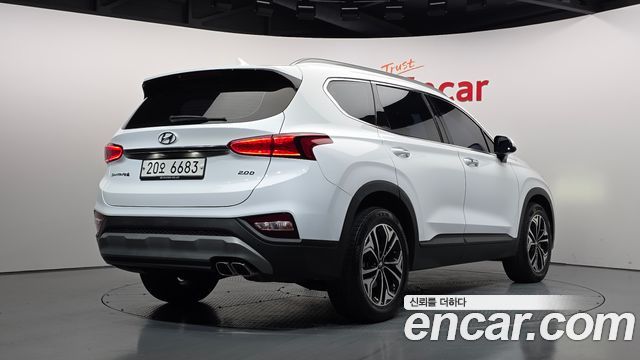 Hyundai Santafe 2019 — photo 2