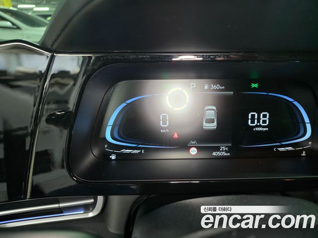 Hyundai AVANTE 2024 — photo 8