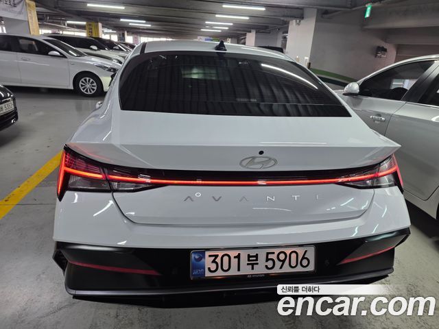 Hyundai AVANTE 2024 — photo 17