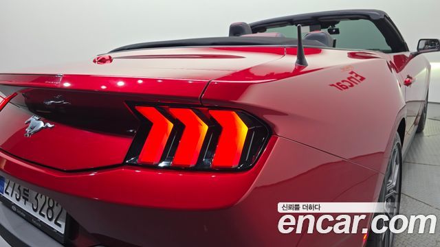 Ford Mustang 2024 — photo 9