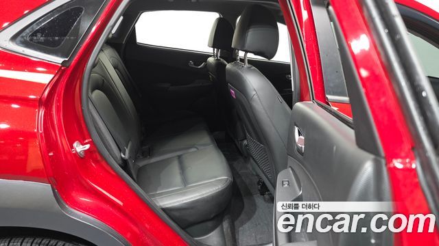 Hyundai Kona 2021 — photo 12