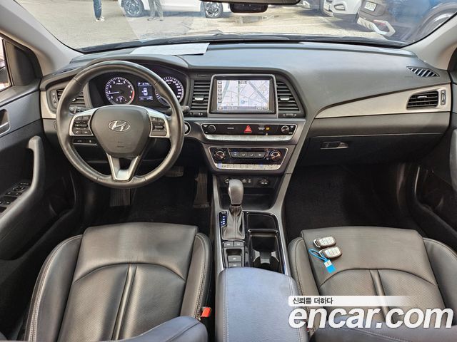 Hyundai Sonata 2019 — photo 11