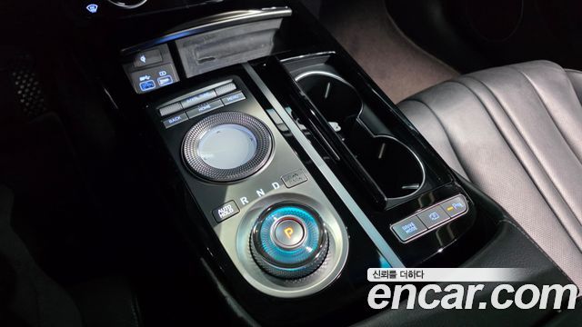 Genesis G80 2022 — photo 9