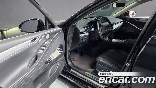 Genesis G80 2022 — photo 10