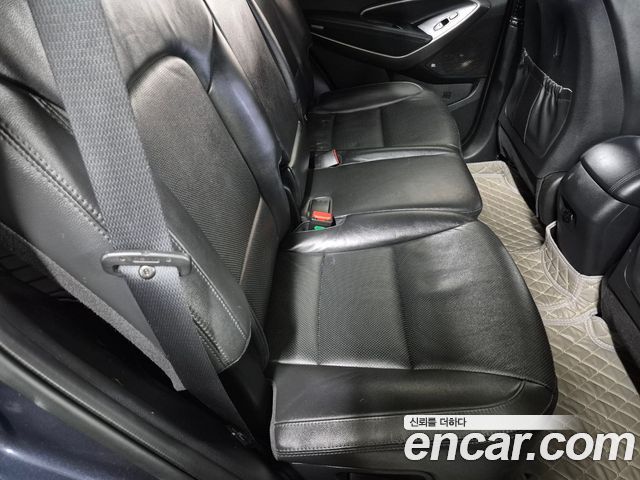 Hyundai Santafe 2017 — photo 8