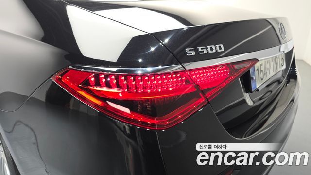 Mercedes-Benz S-Class 2022 — photo 9