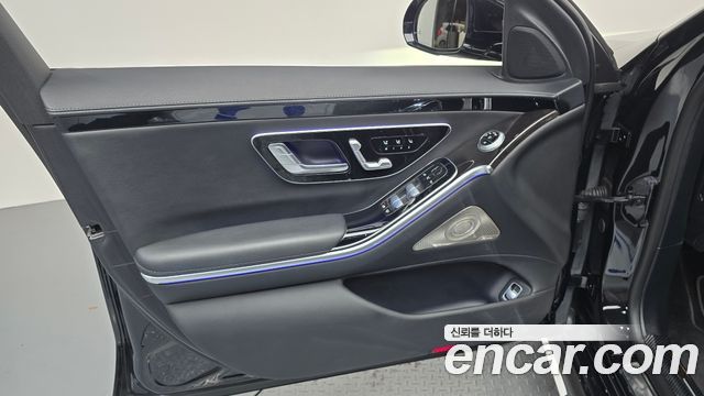 Mercedes-Benz S-Class 2022 — photo 14