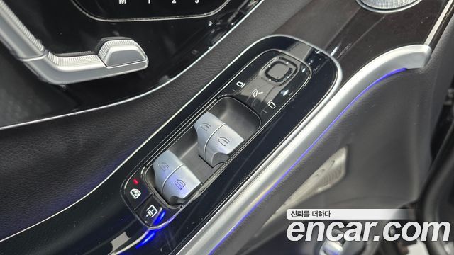 Mercedes-Benz S-Class 2022 — photo 28