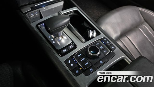 Genesis G80 2017 — photo 9