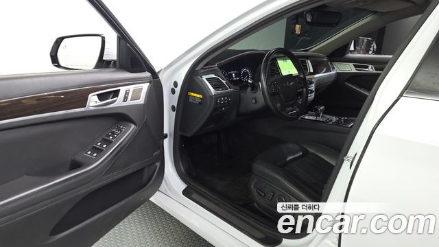 Genesis G80 2017 — photo 10