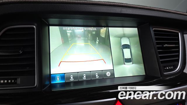 Genesis G80 2017 — photo 15
