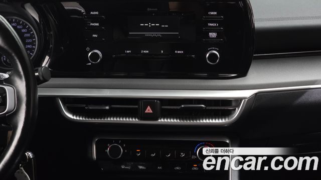 Kia K5 2023 — photo 20