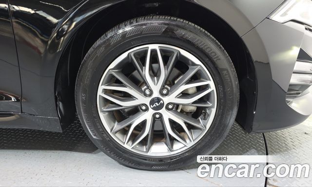 Kia K5 2023 — photo 7