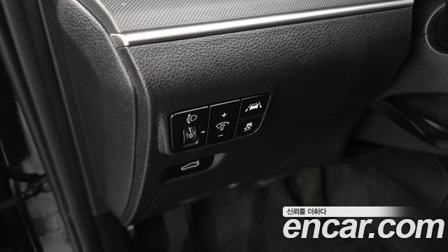 Kia K5 2023 — photo 28