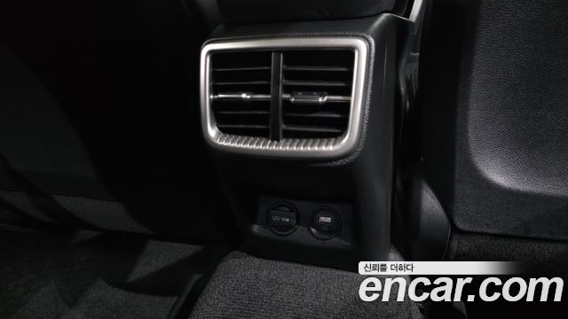 Kia K5 2023 — photo 31