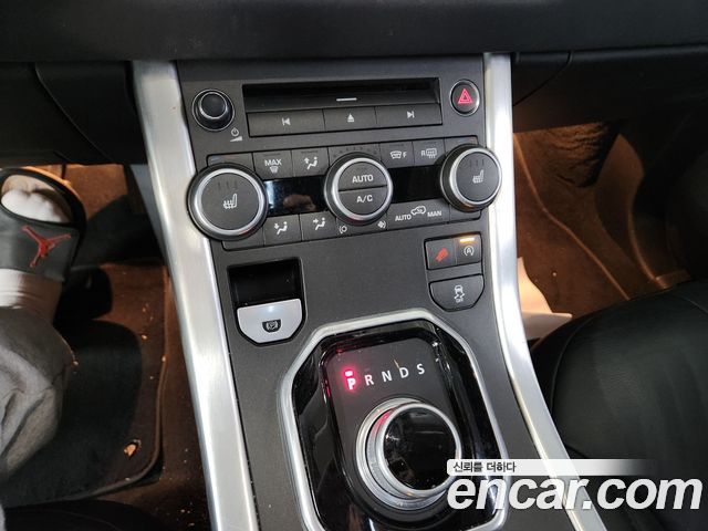 Land Rover Range Rover Evoque 2016 — photo 15