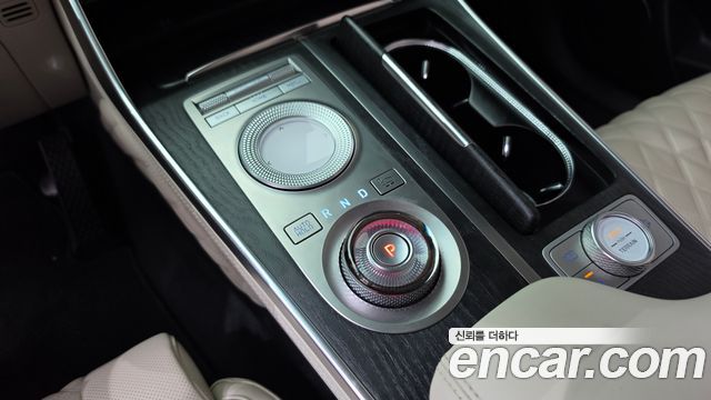 Genesis GV80 2020 — photo 9