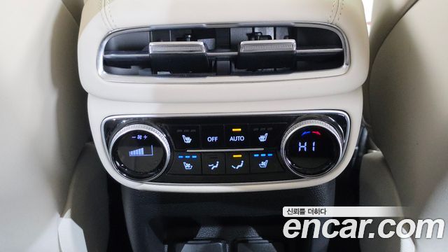 Genesis GV80 2020 — photo 18