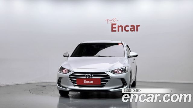 Hyundai AVANTE 2017 — photo 3