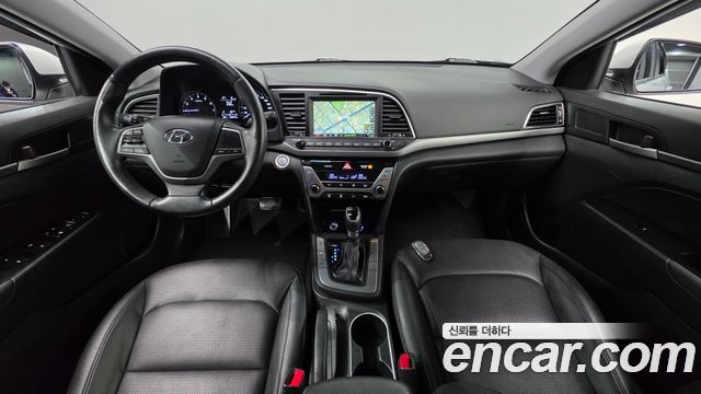 Hyundai AVANTE 2017 — photo 7