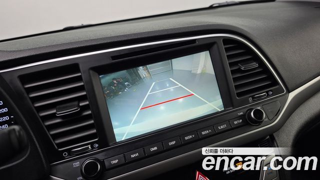 Hyundai AVANTE 2017 — photo 15