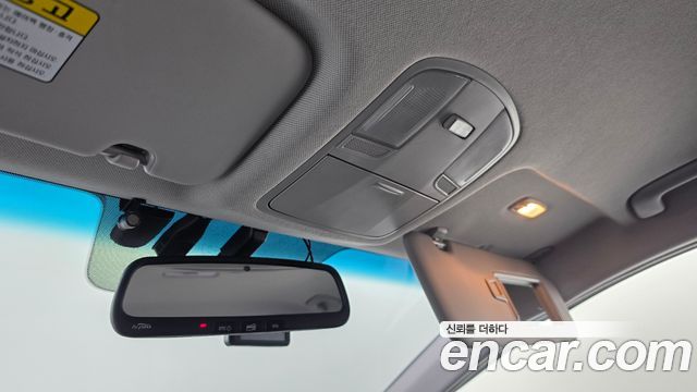 Hyundai AVANTE 2017 — photo 19