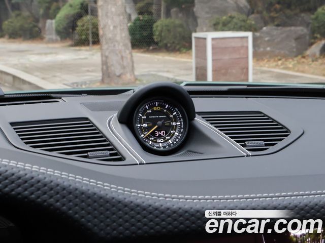 Porsche 911 2026 — photo 9