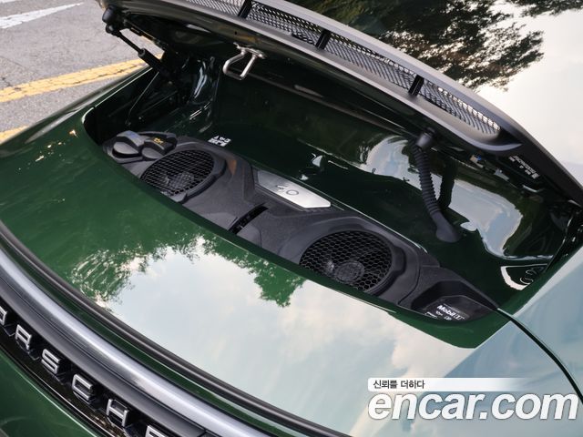 Porsche 911 2026 — photo 20