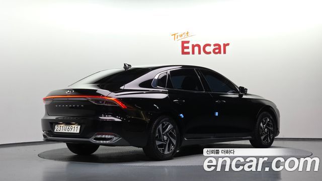 Hyundai Grandeur 2022 — photo 2