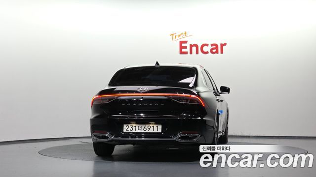 Hyundai Grandeur 2022 — photo 4