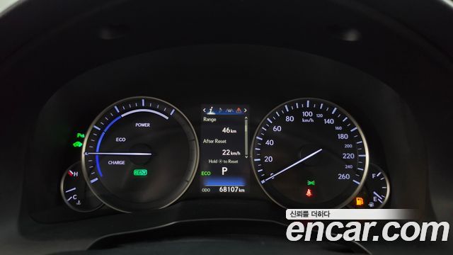 Lexus ES 2017 — photo 8