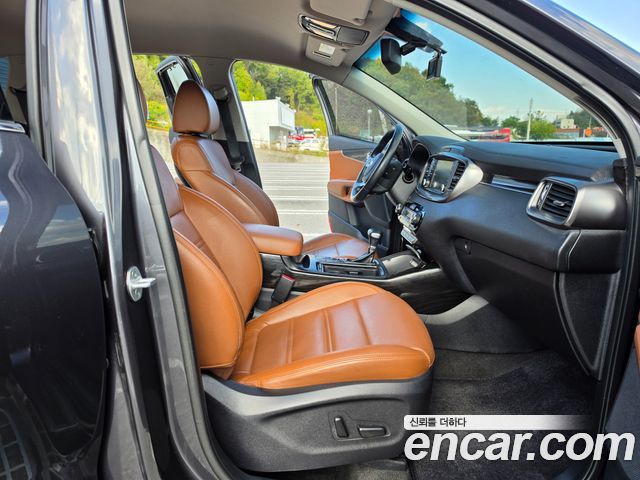 Kia Sorento 2018 — photo 11