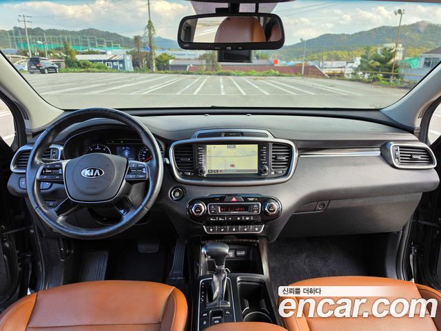 Kia Sorento 2018 — photo 13