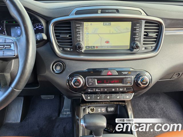 Kia Sorento 2018 — photo 15