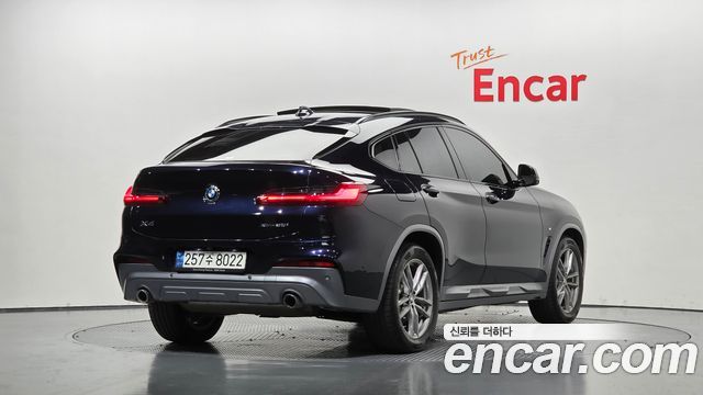 BMW X4 2021 — photo 2
