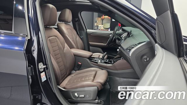 BMW X4 2021 — photo 17