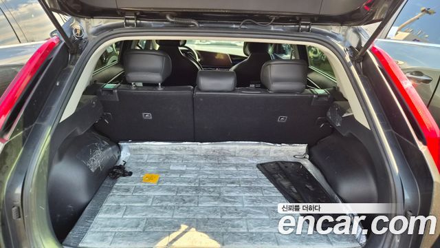 Kia Niro 2024 — photo 11