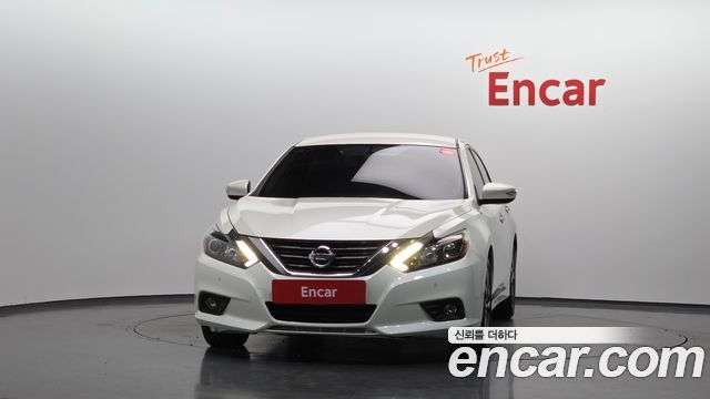 Nissan Altima 2017 — photo 3