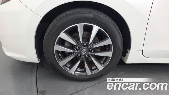 Nissan Altima 2017 — photo 5