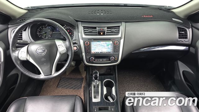 Nissan Altima 2017 — photo 7