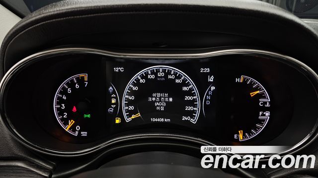 Jeep Cherokee 2019 — photo 11