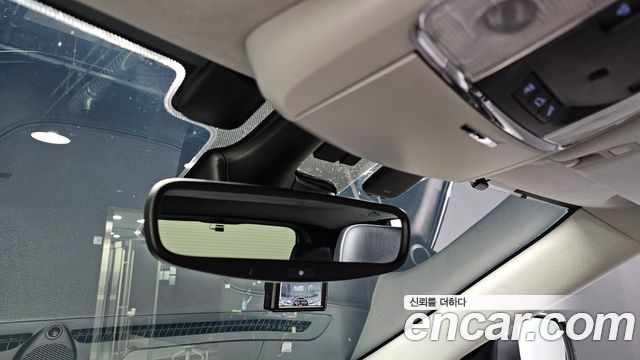 Jeep Cherokee 2019 — photo 28