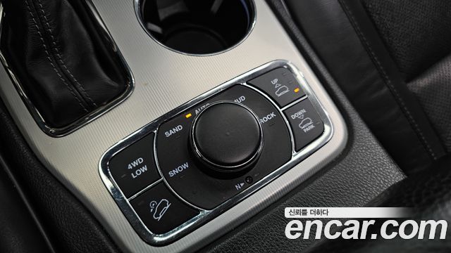Jeep Cherokee 2019 — photo 30