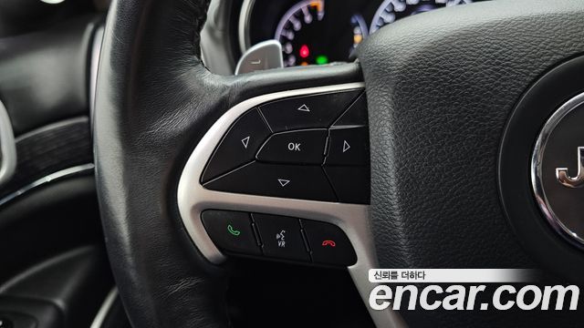 Jeep Cherokee 2019 — photo 31