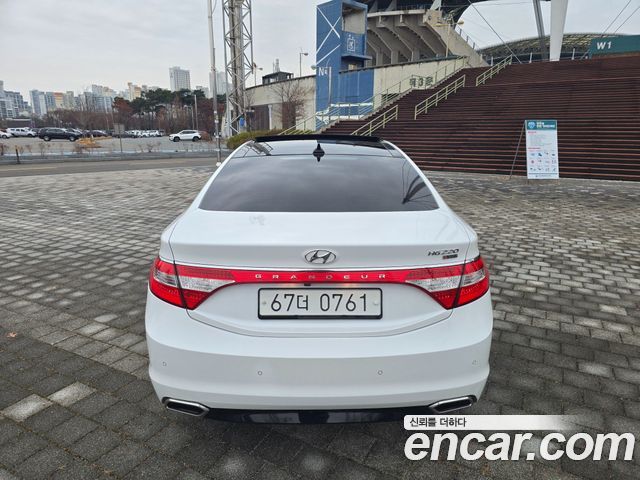 Hyundai Grandeur 2016 — photo 4